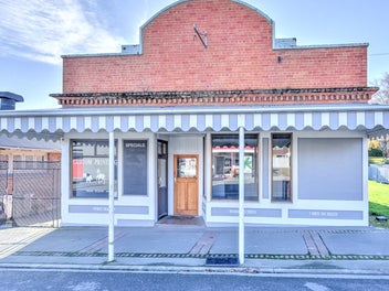 Image 1 of 18