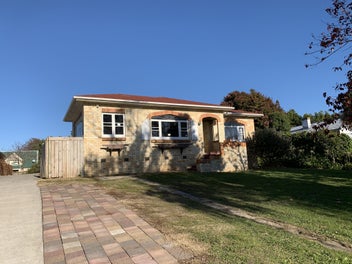 Image 1 of 7