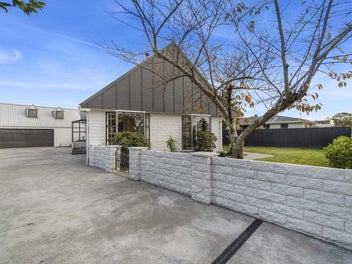Act fast! Owners new build almost ready!