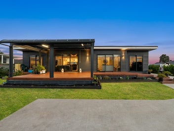 Modern Charm in Papakura's Heart