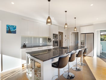 Easy Living in the Heart of Tawa