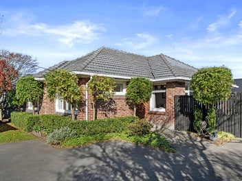 Your First Home! Adorable! Affordable!