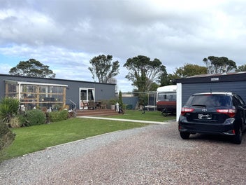 TWO DWELLINGS ON ONE TITLE