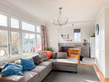 Wow Five Bedrooms On Dome