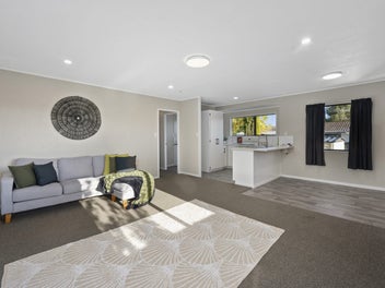 Poets Corner - Lynmore School Zoned