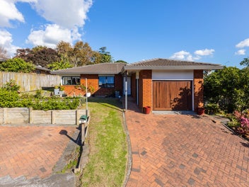 Brick and Tile in Prime East Auckland Pocket