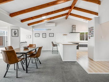 Spacious Family Home with a Pool