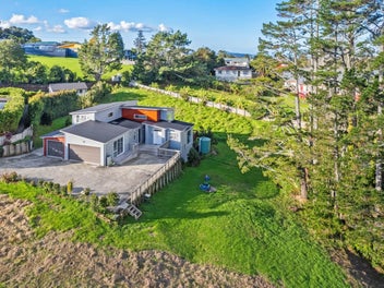 Family Living with Income in a Lifestyle Location