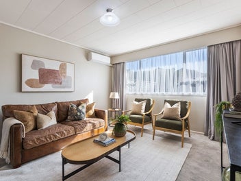 2 BEDROOM UNIT WITH MOUNTAIN VIEWS