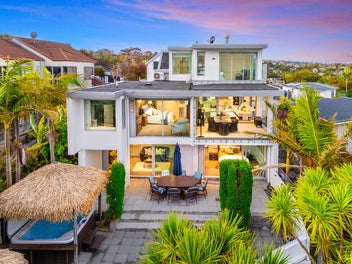 Stunning Coastal Elegance