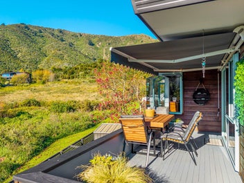 Modernised home, motivated vendors!