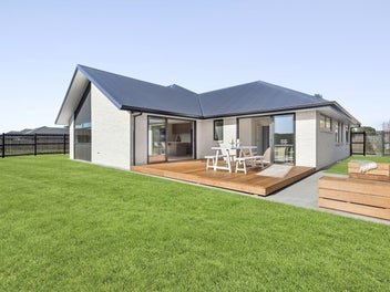 High-Spec Family Living- Standout Street Appeal