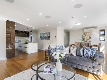Spacious Family Masterpiece (Three King's Border)