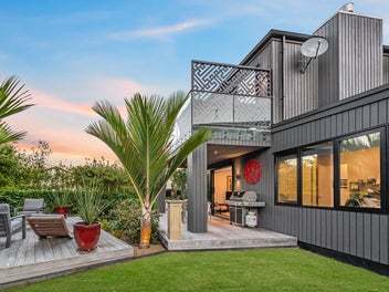 Spacious. Stylish. Seaside Living.
