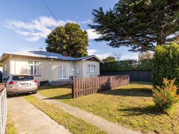 Multi-Unit Income Opportunity in Popular Location