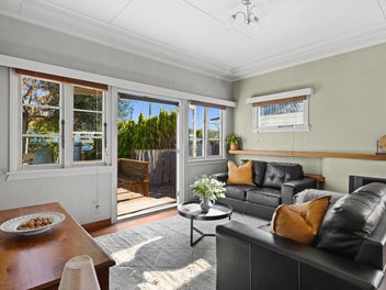 Charming Art Deco Gem in the Heart of Taradale