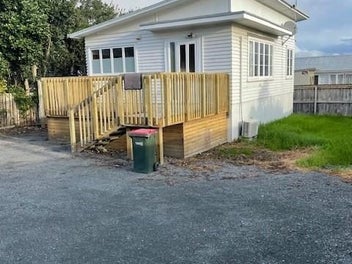Image 1 of 6