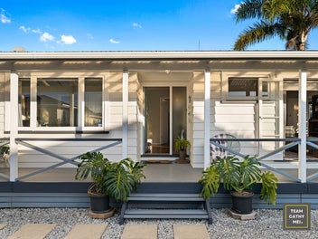 Classic Villa With Modern Twist on Freehold Land