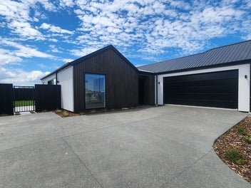 Image 1 of 21