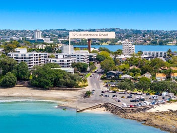 Mon Desir Opportunity - below CV- Priced to Sell!