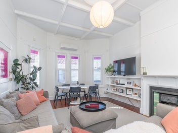 Your Bay Villa Family Haven