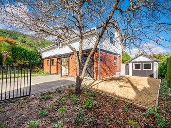 Pear Tree Cottage - A Gem with Charm & Flexibility