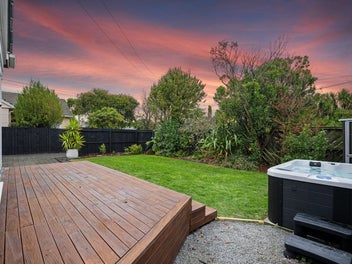 Classic Kiwi Charm with Modern Comfort
