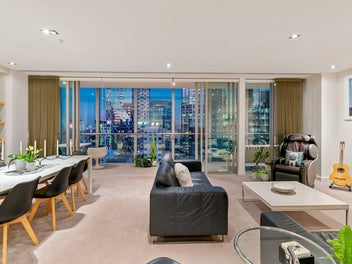 Deluxe, Prestigious Living by Britomart