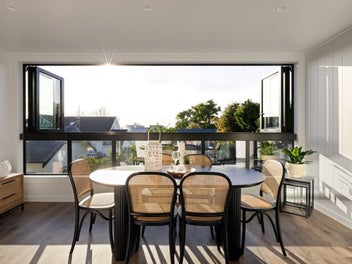 Four brand new townhouses, hospital location
