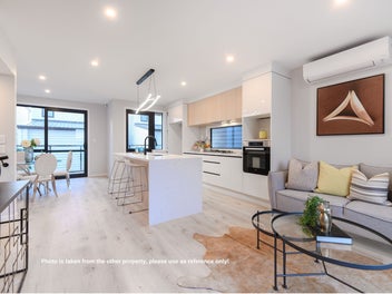 Luxury Living in Double Grammar Zone