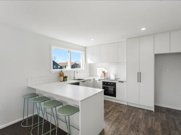 MOVE IN READY - 3 BEDROOMS + SLEEPOUT