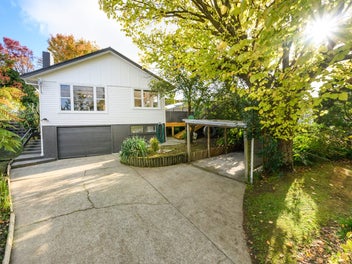 Riverdale Cul - De-Sac Family Favourite!
