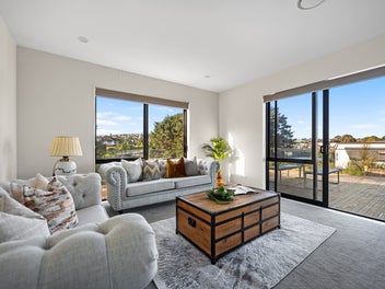 5-Bedroom Family Masterpiece In Rangitoto Zone