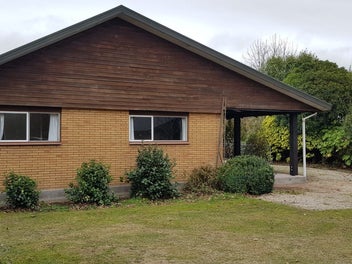 Image 1 of 20