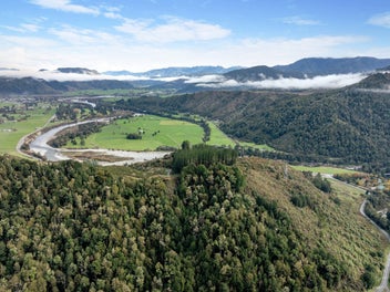 Two titles, bush and breathtaking vistas