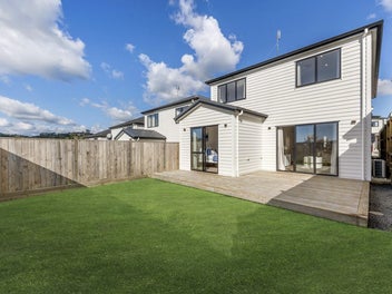 Affordable & Near New - Overseas Owner Says Sell