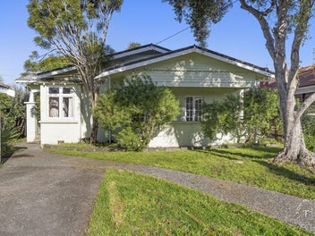 Rare 809m2 Opportunity - Unlock the Potential!
