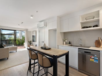 Best of Both Worlds- Apartment + Land