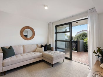 Best of Both Worlds- Apartment + Land