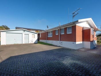 Westbrook Opportunity - Solid Home with Potential!
