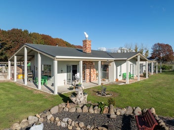 Exceptional living in sought-after equestrian hub