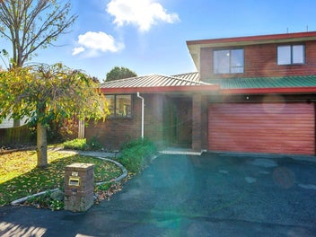 Comfort & Convenience $575,000 - $625,000