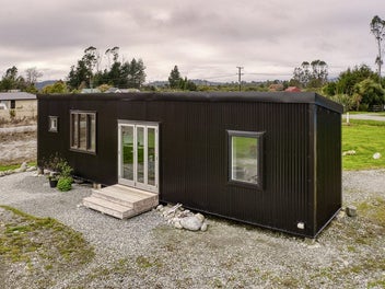 Contemporary Cottage