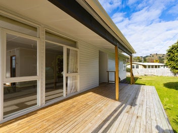 Family Home with Plenty Of Potential!