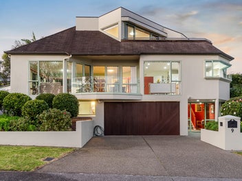 Spacious Family Home in Prime Location