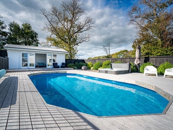 Be Quick! This wont be on the market for long.