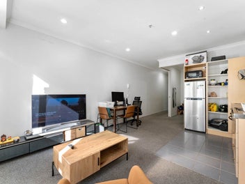 Modern City Living - Everything at Your Doorstep!
