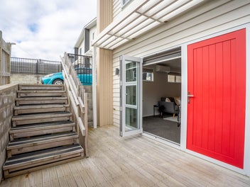 Modern & Move in ready