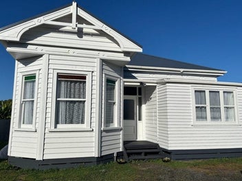 Image 1 of 8