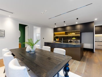 A Gem in the Heart of Long Bay!